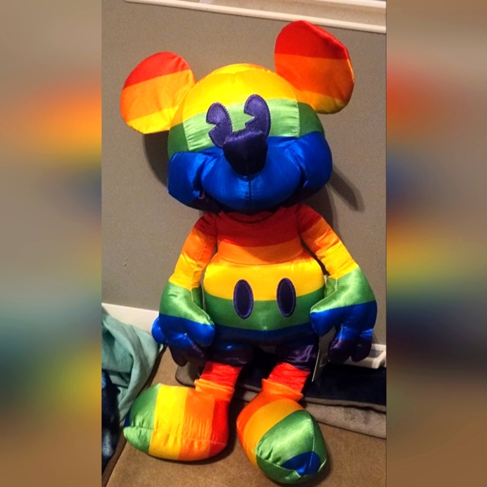 Year of the mouse 2020 collectible large plus. 16 inches